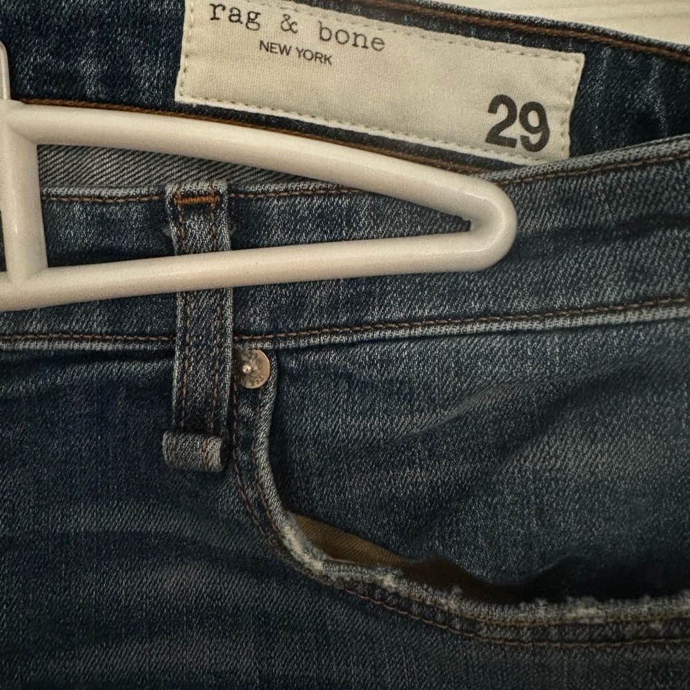 Woman’s Rag’n’Bone Man jeans - Picture 2 of 4